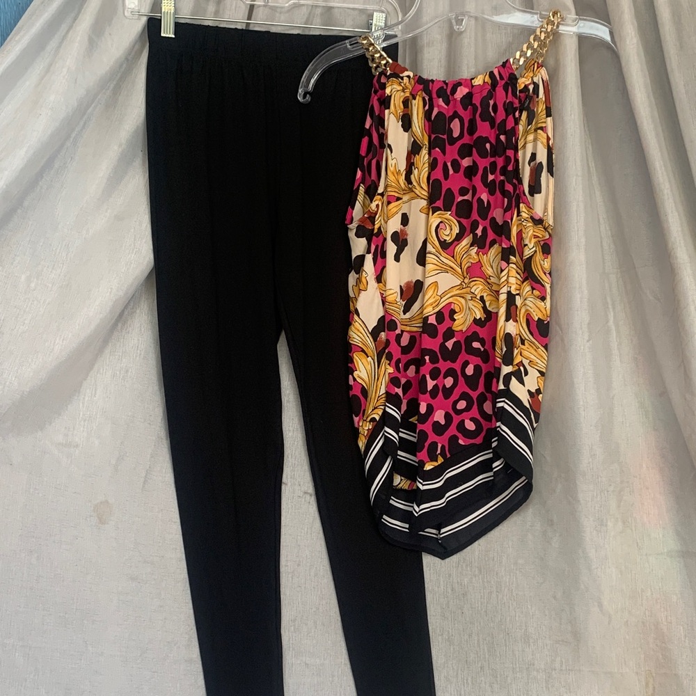 New York & Company Pink & Cream Baroque-Print Top